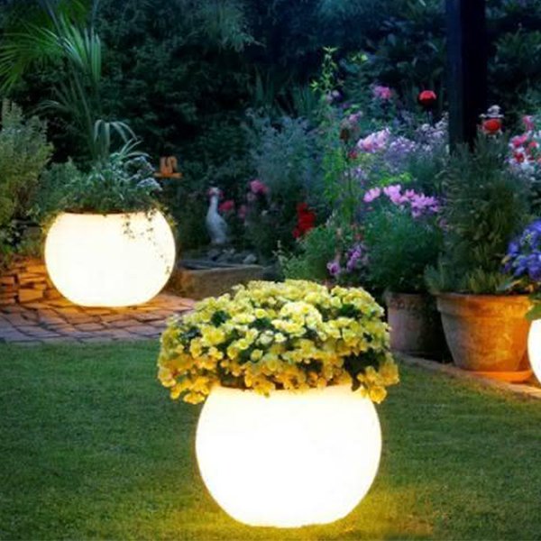 lighted flower pots and planters