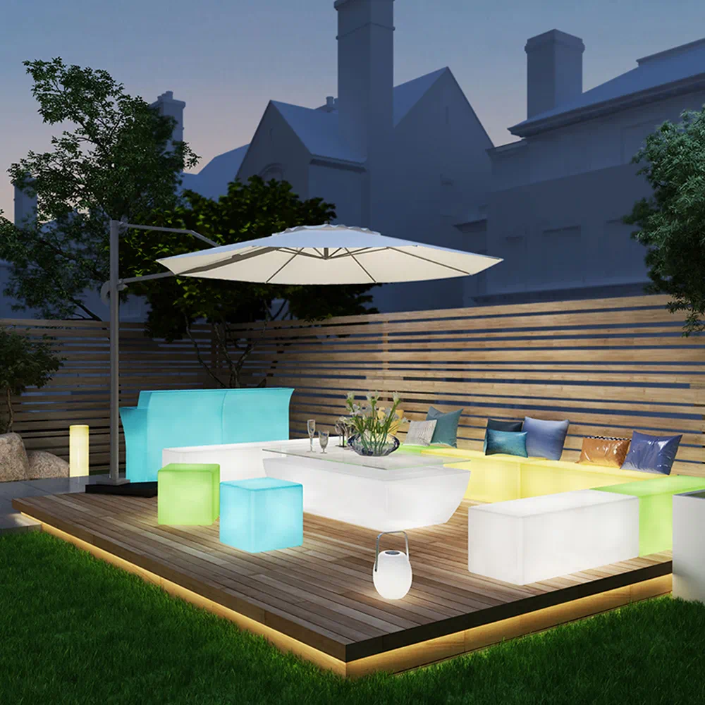 Villa Courtyard Furniture