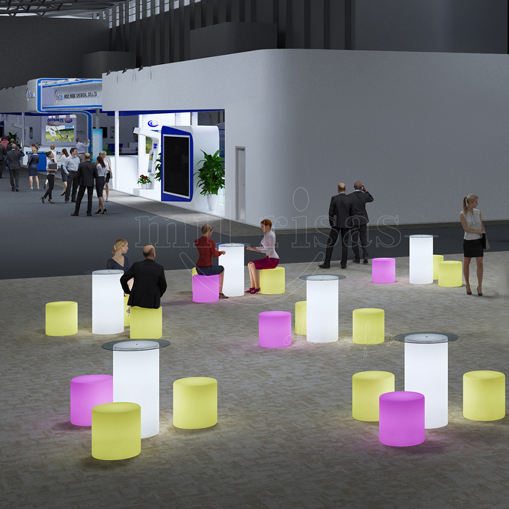 Set the Mood in Your Trade Show Lounge with the Round Illuminated Table