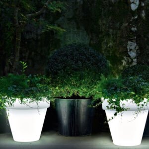 illuminated planters outdoor