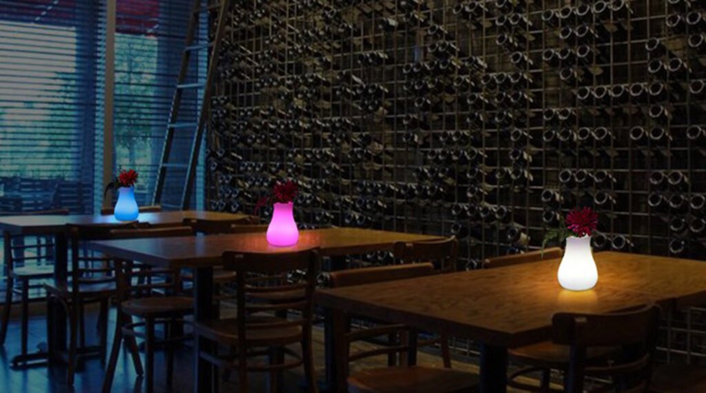 Illuminate Your Restaurant with LED Light Up Flower Vases for a Stylish Ambiance