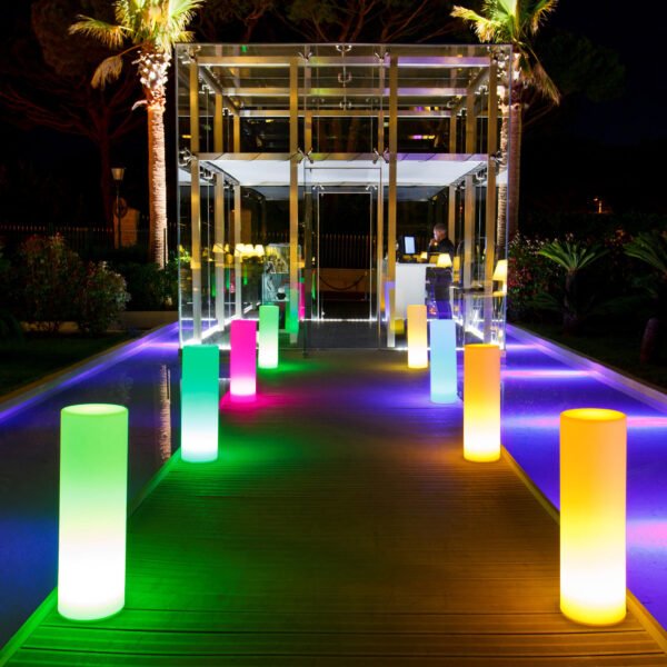 Outdoor LED Floor Lamp Cylindrical Light Lighting for the Hotel Entrance