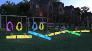 Adulti e bambini si divertono di notte su un'altalena illuminata in un cortile