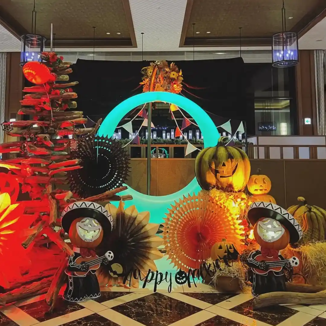 Balançoire lumineuse LED en forme de lune pour décoration d'événement intérieur d'Halloween